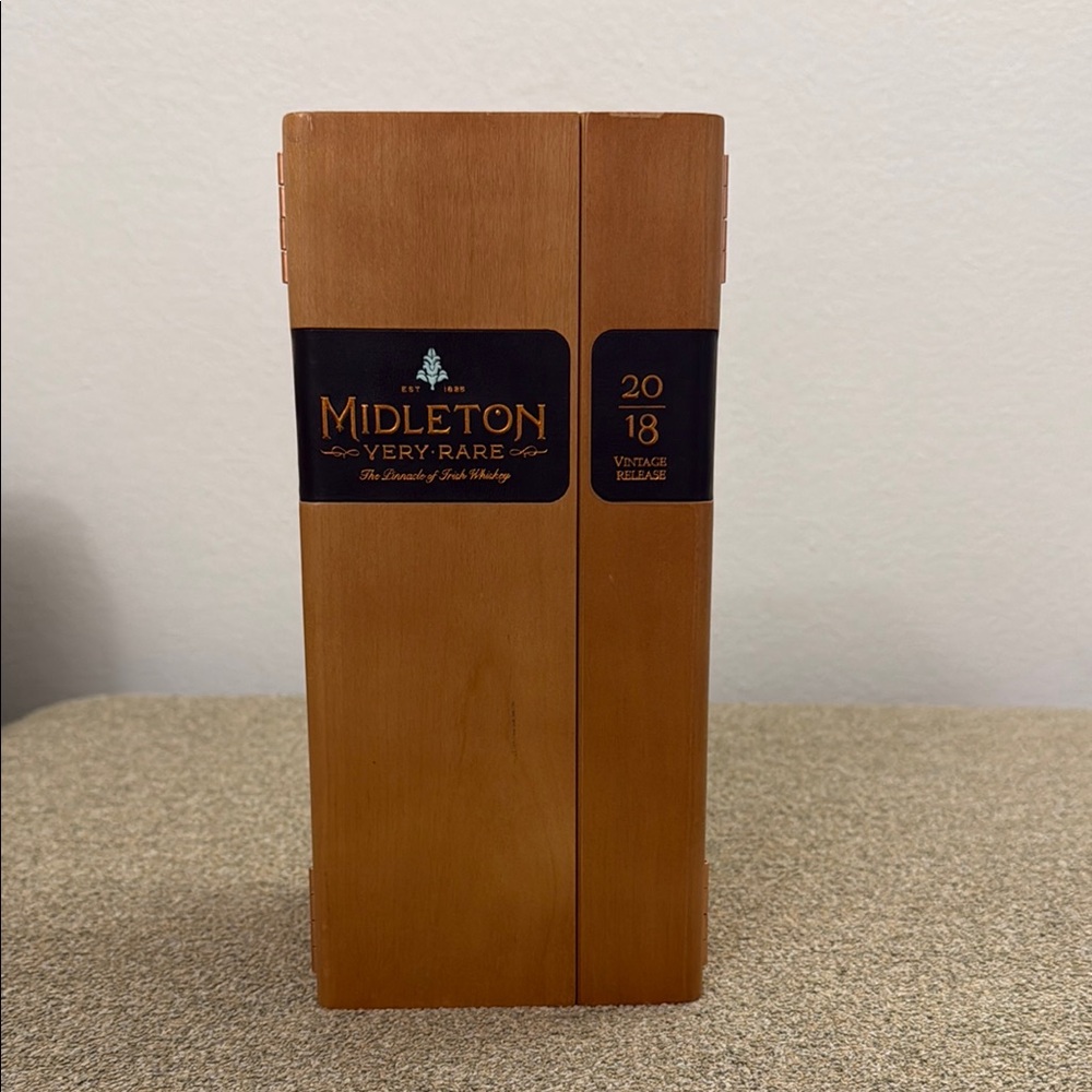 Midleton Whiskey Wooden Box 2018